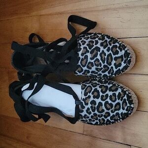 Castaner Gabriela espadrilles in black, size 36.